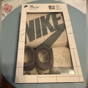 Nike Brown and Cream Athletic Matching Set